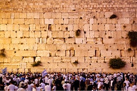 Jewish Heritage Tours — Praying at the Western Wall